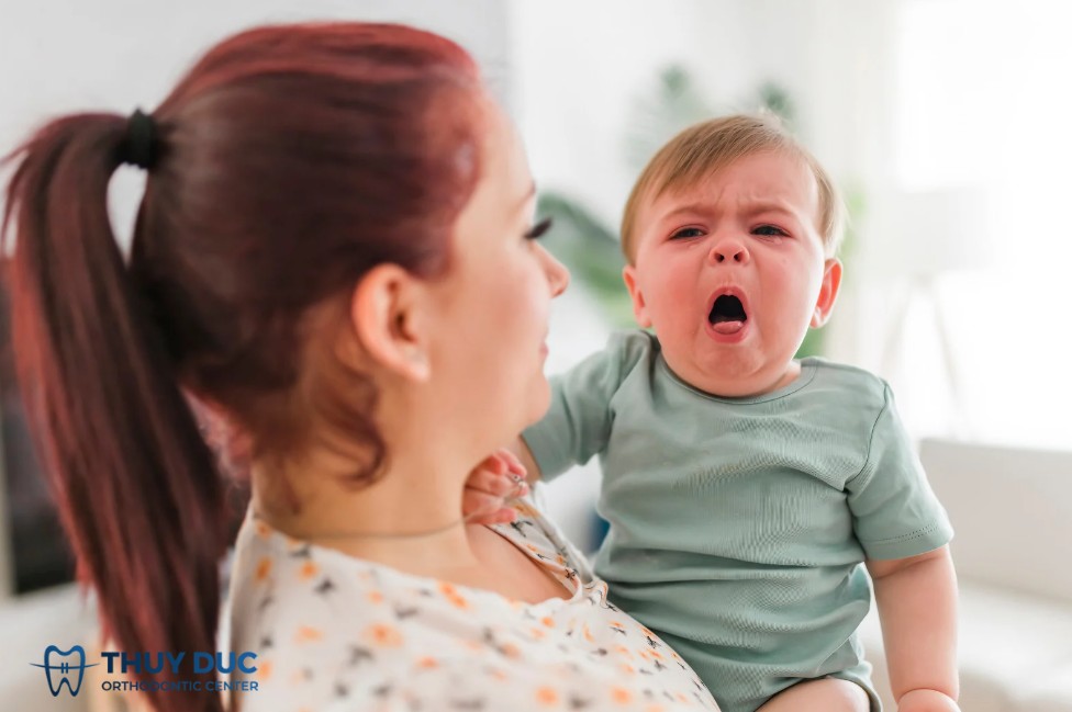 1. Bé mọc răng có bị ho không? 2 1. Bé mọc răng có bị ho không? 2